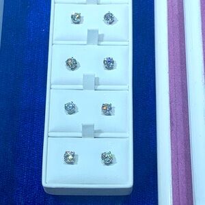 ISO Diamond Stud Earrings Looking to trade my Louis Vuitton Agenda MM